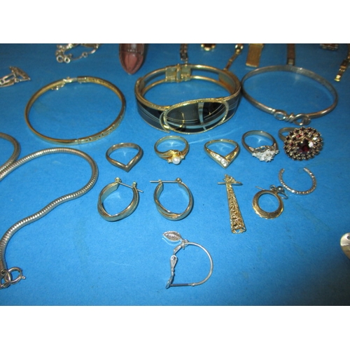 136 - A parcel of costume jewellery and watches, to include some silver items, all in used condition