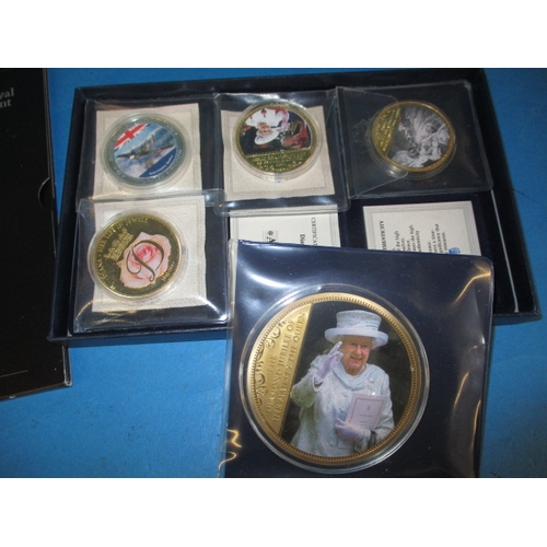 212 - A small parcel of commemorative collectors coins, all uncirculated