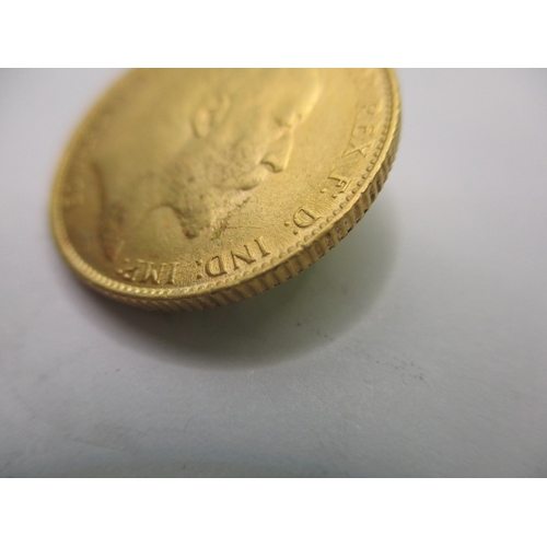 109 - An Edward VII full gold sovereign dated 1907, a circulated coin with very fine definition of feature... 