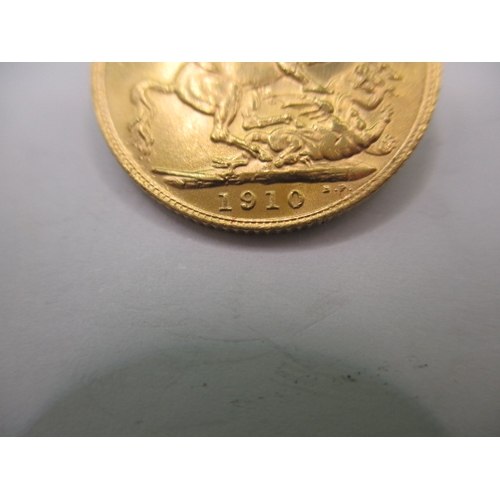 114 - An Edward VII full gold sovereign dated 1910