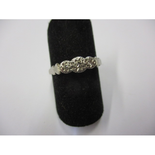 3 - A vintage 18ct yellow gold, platinum 3 stone diamond ring, approx. wing size ‘J+’ approx. weight 2.1... 