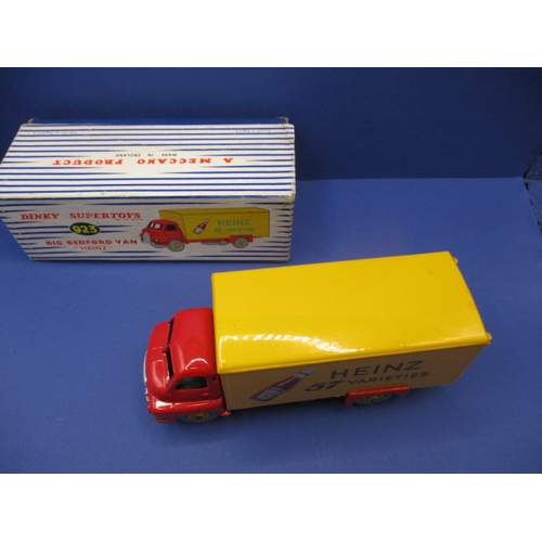 241 - A Dinky Supertoys 923 Big Bedford Van advertising Heinz sauce, original box and model in near mint c... 