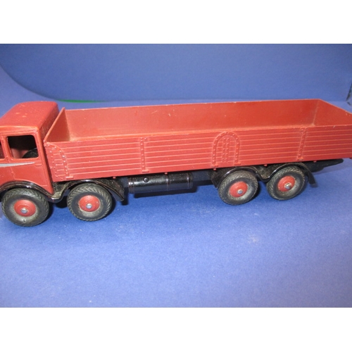 242 - A Dinky Supertoys 501 Foden Diesel 8-Wheel wagon, 1st series with original box and model in near min... 