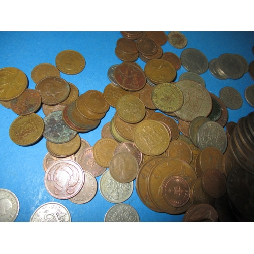 162 - A parcel of vintage coins, to include approx. 300g part silver coins, all in circulated condition