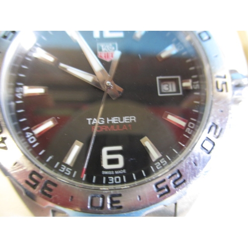 81 - A 2016 Tag Heuer Formula 1 quarts watch, in working order with box, paperwork and purchase receipt, ... 