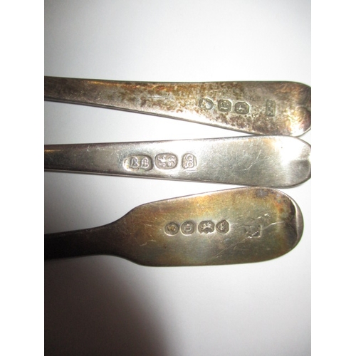 184 - A parcel of antique sterling silver spoons, approx. gross parcel weight 100g some damages