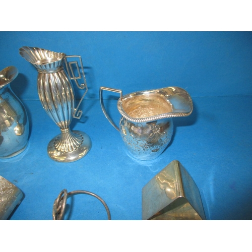 192 - A parcel of silver and white metal items, all in good used condition, approx. gross parcel weight 47... 