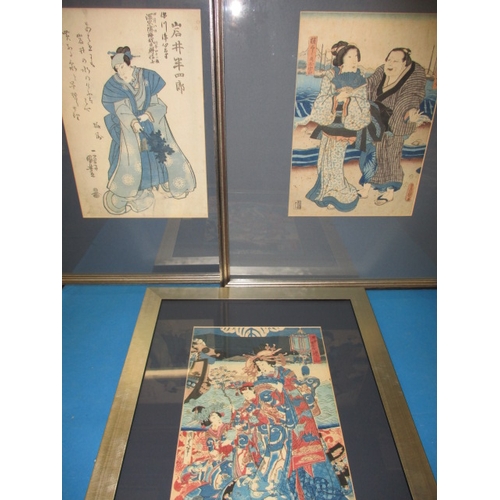 324 - 3 Antique Japanese hand coloured wood block pictures in later frames, approx. frame size of largest ... 