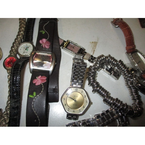 211 - A parcel of vintage costume jewellery and watches, all in used condition and watches not tested as t... 