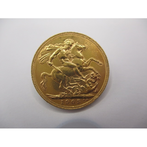 106 - An Edward VII gold sovereign dated 1905, a circulated coin with fine definition of features