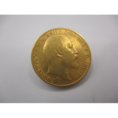 120 - An Edward VII gold half sovereign dated 1906, a circulated coin with fine definition of features