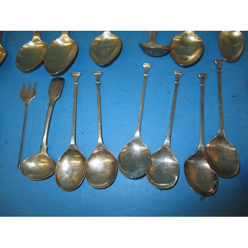 199 - A parcel of antique and later silver and white metal items, all in used condition, approx. gross par... 