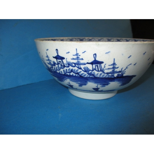 232 - Two antique Worcester blue & White bowls and a later example, approx. diameter of largest 20cm, no o... 