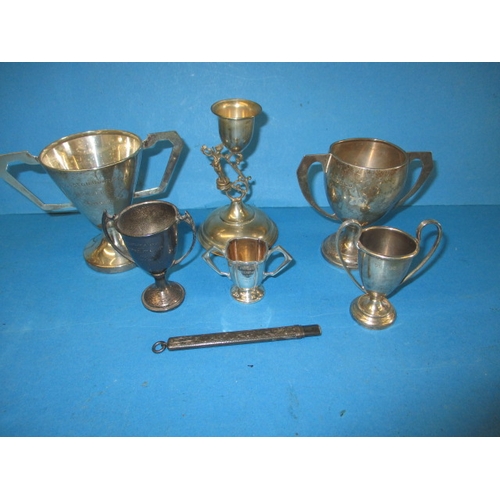 201 - A parcel of silver and white metal items, approx. weight of hallmarked items 258g, all in used condi... 