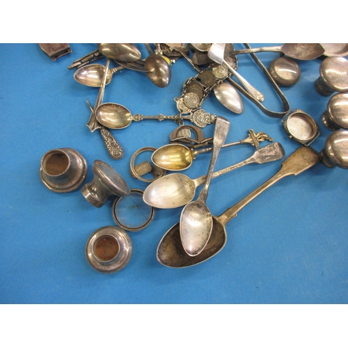 202 - A parcel of sterling silver and white metal items, approx. parcel weight without watches 160g, all i... 