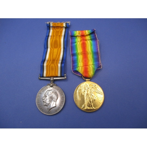 240 - WW1 medal duo to 30083 PTE. H. Braybrook the queens regiment, in preowned condition.