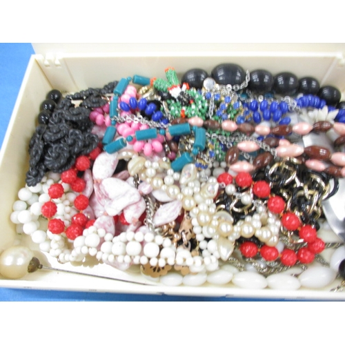 219 - A parcel of vintage costume jewellery and watches, to include some silver items, all in used conditi... 