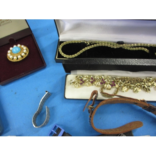 219 - A parcel of vintage costume jewellery and watches, to include some silver items, all in used conditi... 