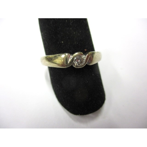 7 - A vintage 18ct gold and diamond solitaire ring, approx. ring size O, approx. weight 3.5g, in useable... 