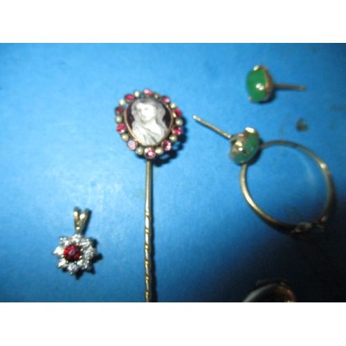 221 - A large quantity of vintage costume jewellery, to include some silver items and a gold pendant and a... 