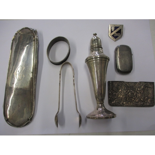 204 - A parcel of silver and white metal items, to include a vesta case, some damages, approx. gross parce... 