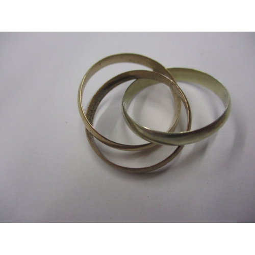 61 - Two vintage 9ct gold rings, one a Russian style 3 part ring, approx. gross parcel weight 9.1g in use... 