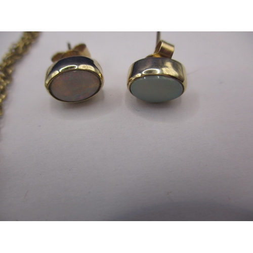 83 - A 9ct yellow gold necklace with opal pendant and matching earrings, approx. gross parcel weight 5.1g... 