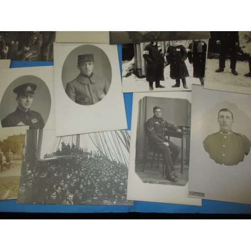 5 - A parcel of vintage postcards, to include 1st Battalion Suffolk regiment and other military related ... 