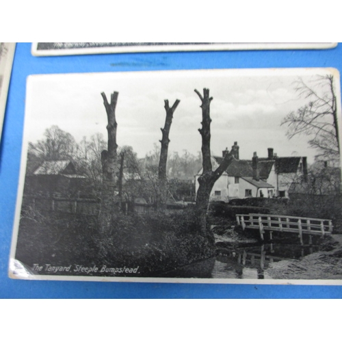 20 - A quantity of vintage postcards to include views of Steeple Bumpstead, all in used condition