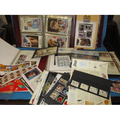 28 - A quantity of world stamps, most special collectors editions, all in pre-owned condition