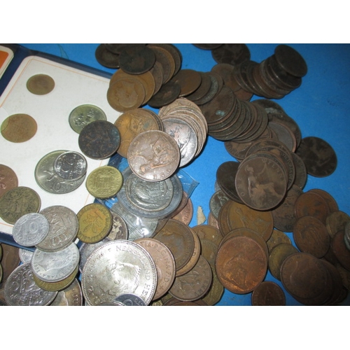 37 - A parcel of vintage world coins, to include some part-silver examples, all in circulated condition