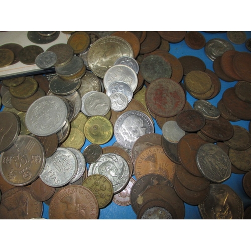 37 - A parcel of vintage world coins, to include some part-silver examples, all in circulated condition