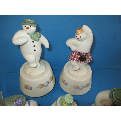 42 - 6 Vintage Royal Doulton Snowman figures , to include 2 musical examples, all in good pre-owned condi... 