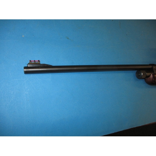 68 - A SMK QB78DL 5.5mm co2 powered air rifle with a Hawke Sidewinder 4-16x50 scope, in working order wit... 