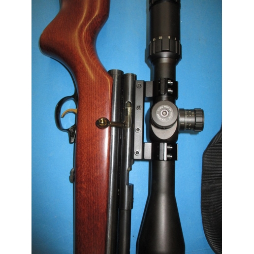 68 - A SMK QB78DL 5.5mm co2 powered air rifle with a Hawke Sidewinder 4-16x50 scope, in working order wit... 