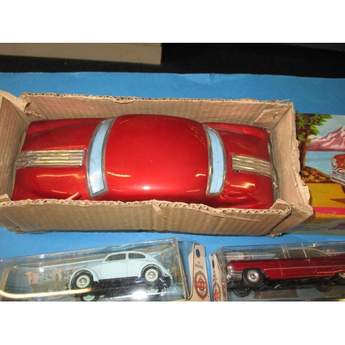 91 - A parcel of vintage model vehicles, to include die-cast and tin-plate, all in used condition