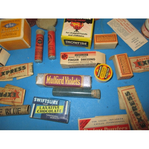 95 - A quantity of vintage chemist shop medical collectables, all in good pre-owned condition