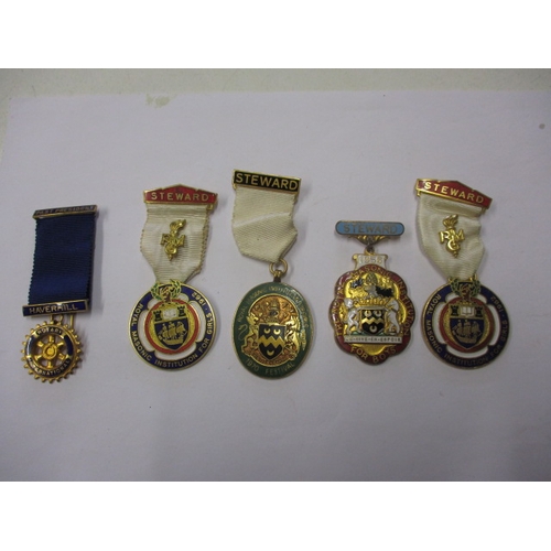 101 - 4 vintage Masonic jewels and a Rotary international medallion, all in good used condition