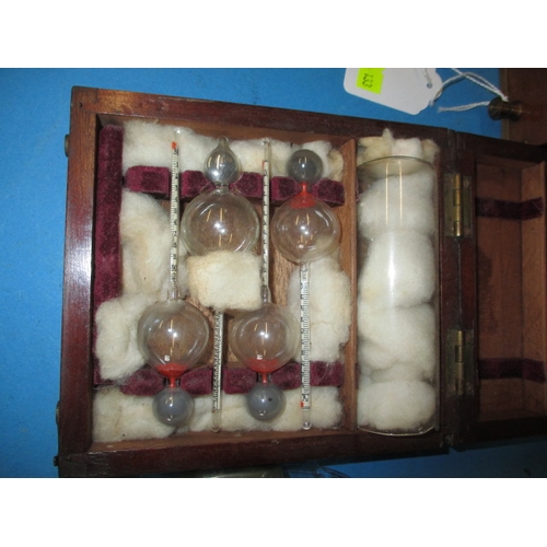 133 - A parcel of vintage Hydrometers and other scientific items, most cased and in used condition