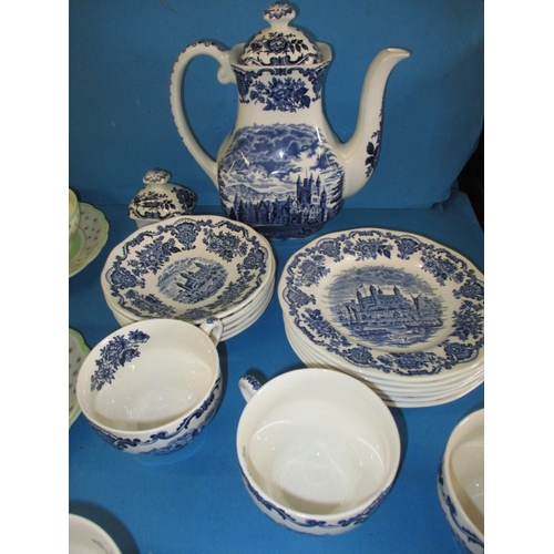 158 - A quantity of vintage ceramics, to include part tea sets, all in used condition with no observed dam... 