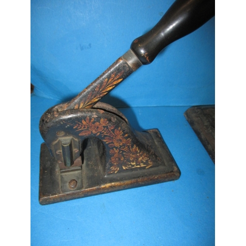 161 - 4 Late 19th early 20th office embossing stamps and a vintage hole punch, approx. length of largest 4... 