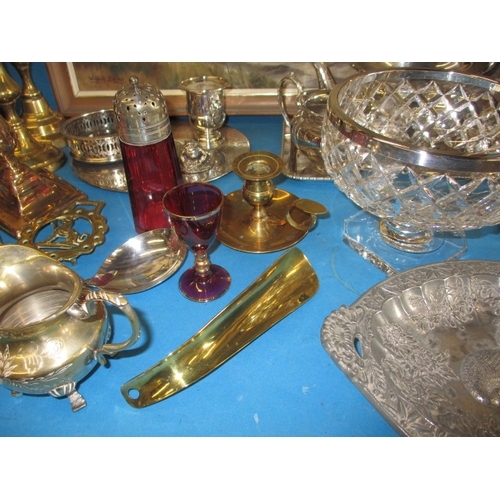 177 - A quantity of miscellaneous clearance items, to include a cruet set on stand and a plated tea set, a... 