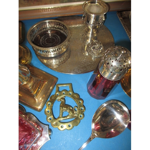 177 - A quantity of miscellaneous clearance items, to include a cruet set on stand and a plated tea set, a... 