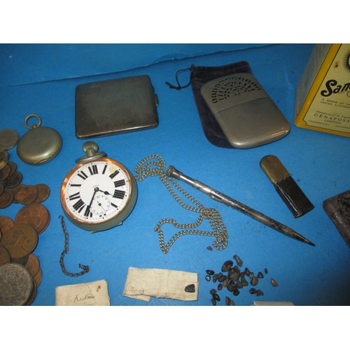 195 - A parcel of collectable miscellanea, to include coins un-cut gem stones and a WWI military compass, ... 