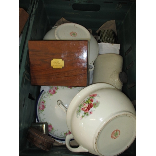 233 - A very large quantity of general clearance items, to include tea set and lamps, all in used conditio... 