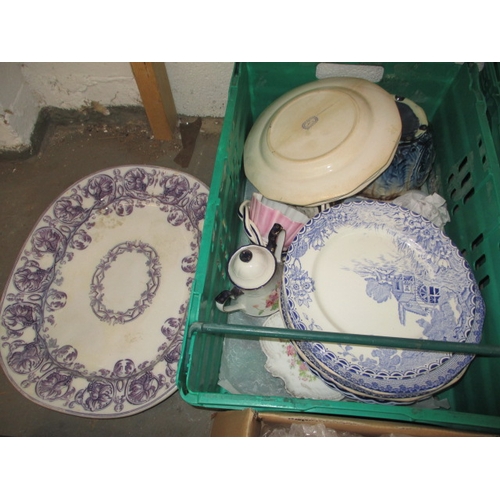 233 - A very large quantity of general clearance items, to include tea set and lamps, all in used conditio... 