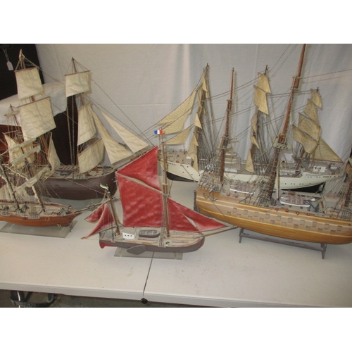 246 - Five vintage wooden scale model sailing ships, pe-owned dusty condition, would benefit from minor re... 