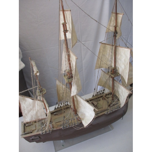 246 - Five vintage wooden scale model sailing ships, pe-owned dusty condition, would benefit from minor re... 