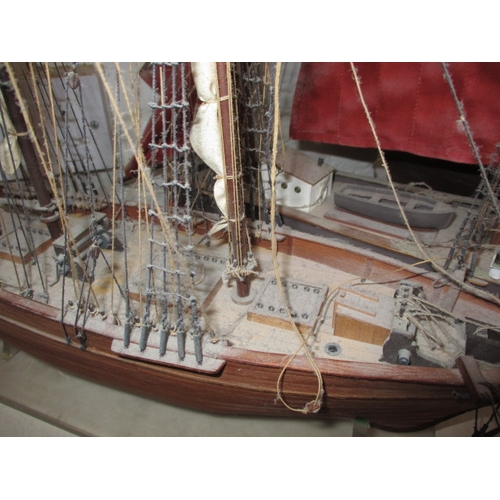 246 - Five vintage wooden scale model sailing ships, pe-owned dusty condition, would benefit from minor re... 