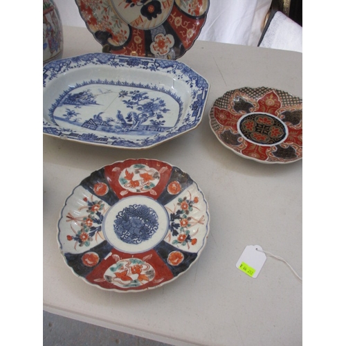 252 - A quantity of antique and later ceramics, to include oriental examples, some damages